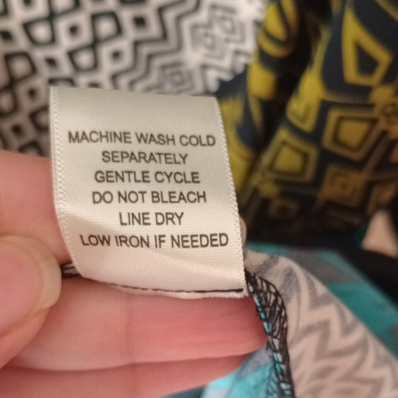 Emma & Michele Multicolor Geometric Dress - Picture 4 of 14